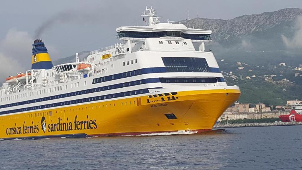 Cap Corse Uribellinu 2 Formule Petit Dejeuner Santa-Maria-di-Lota Esterno foto